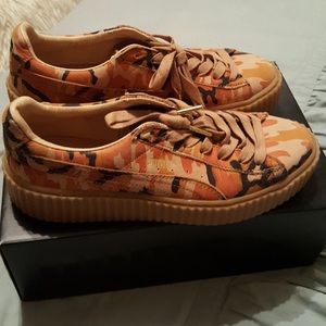 Orange camo fenty creepers
